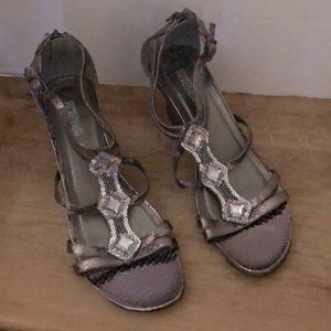 NWOB Kenneth Cole Reaction Rhinestone Wedge Sandal